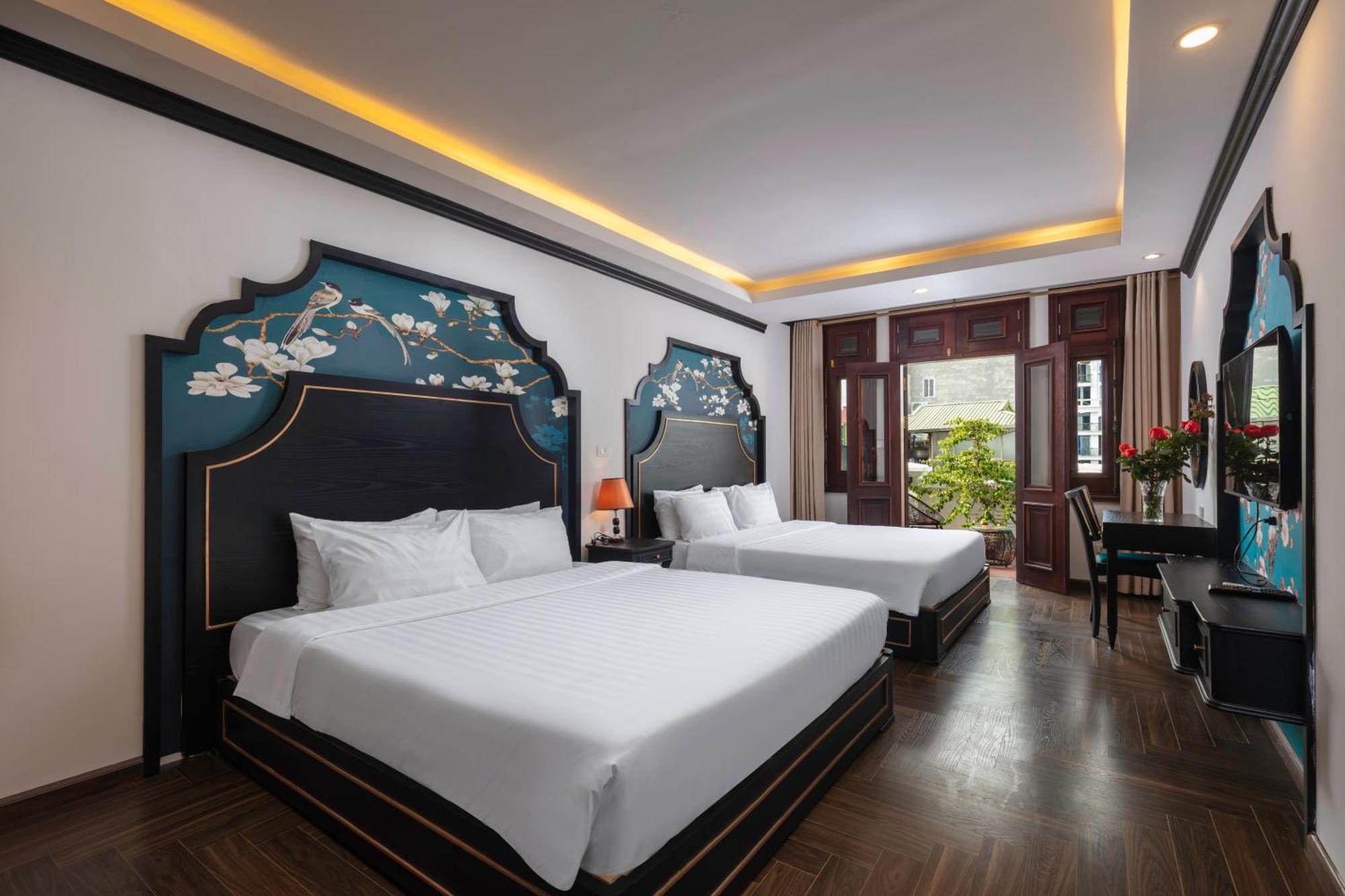 Queen Light Hotel Hanoi Bagian luar foto