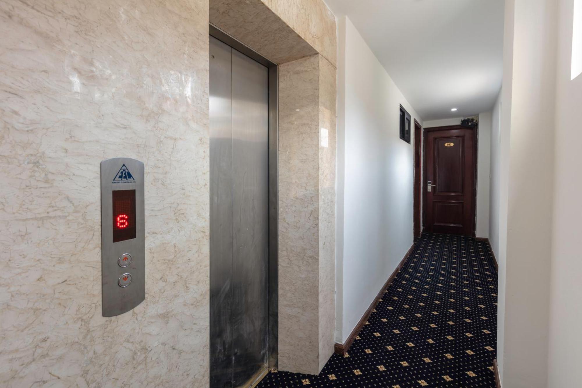 Queen Light Hotel Hanoi Bagian luar foto