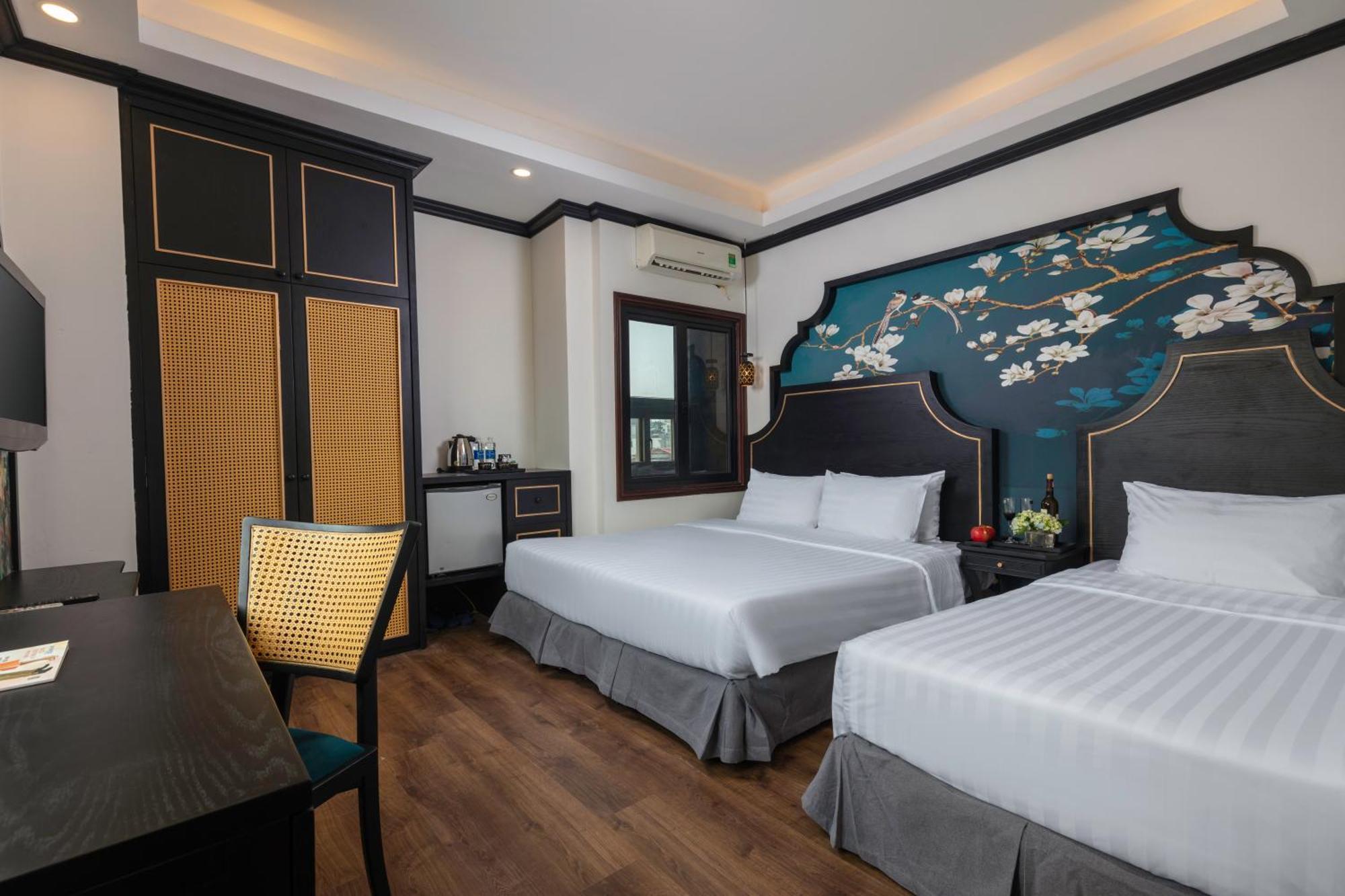 Queen Light Hotel Hanoi Bagian luar foto
