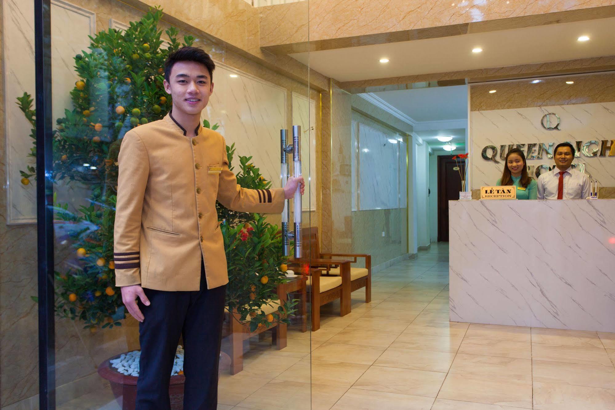 Queen Light Hotel Hanoi Bagian luar foto